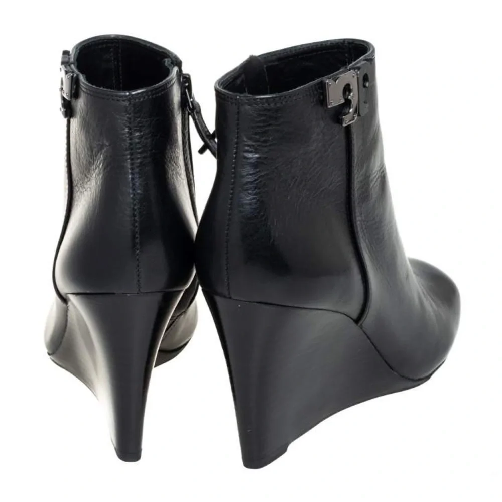 Tory Burch Black Leather Wedge Ankle Boots- Bootie– Size 8M